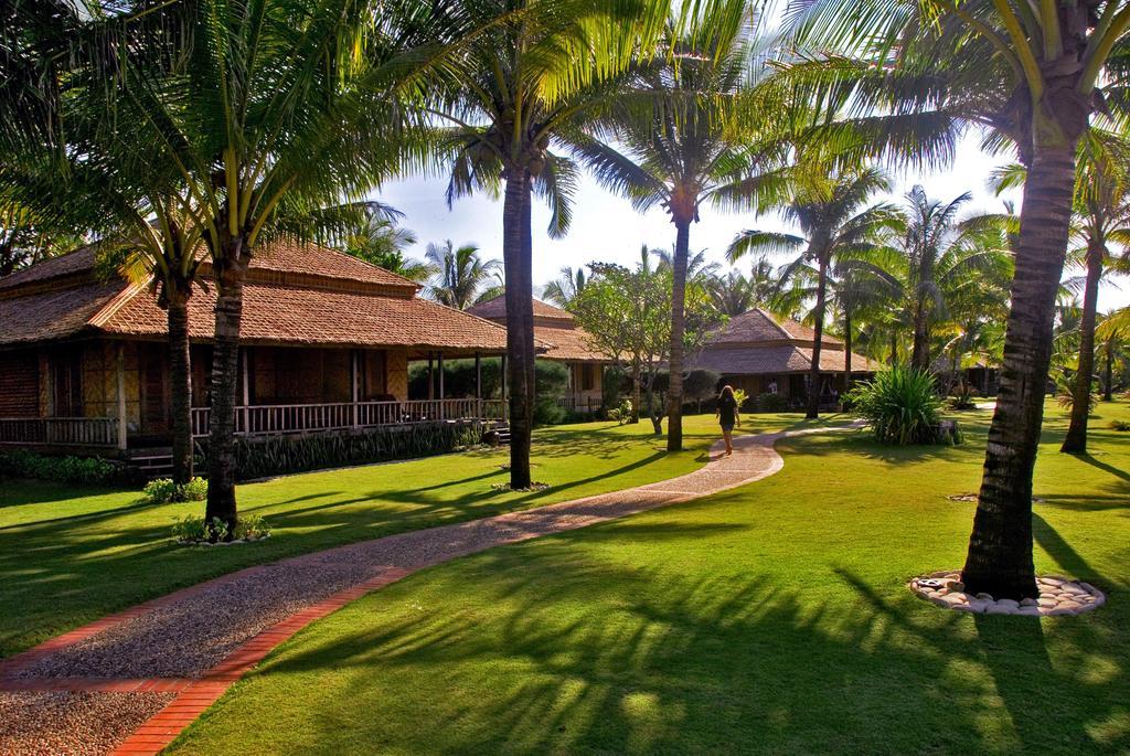Sunny Paradise Resort Ngwesaung Exterior foto
