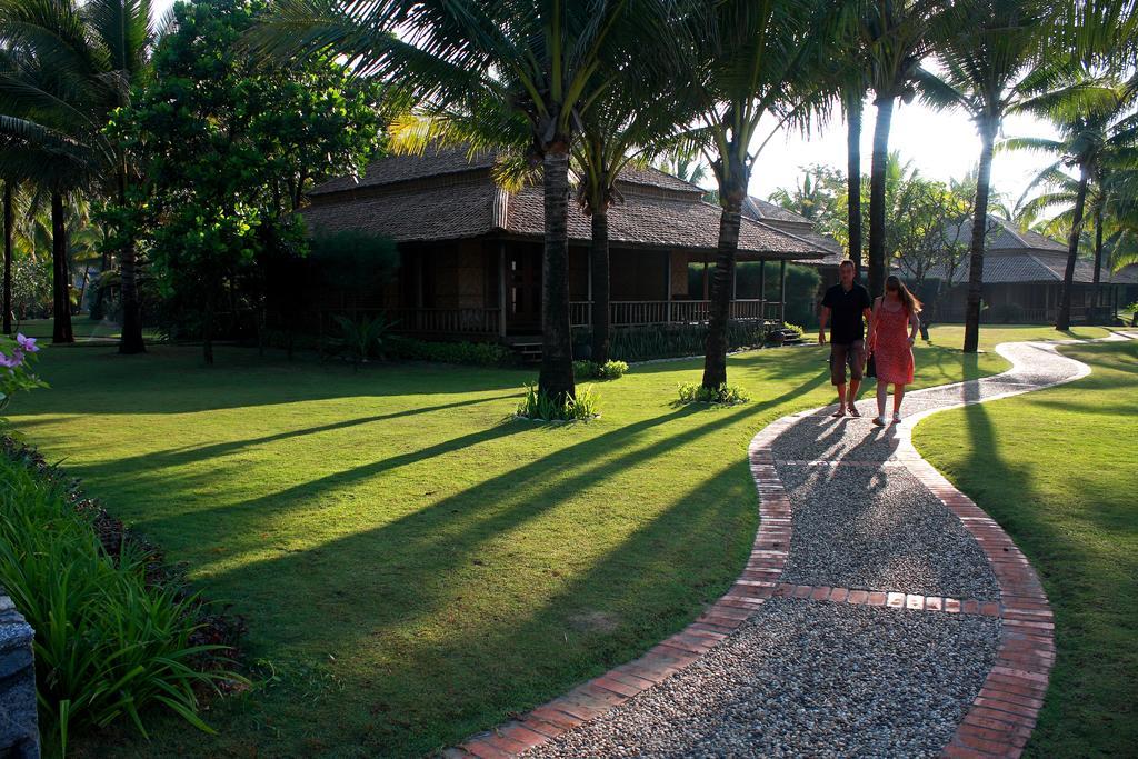 Sunny Paradise Resort Ngwesaung Exterior foto